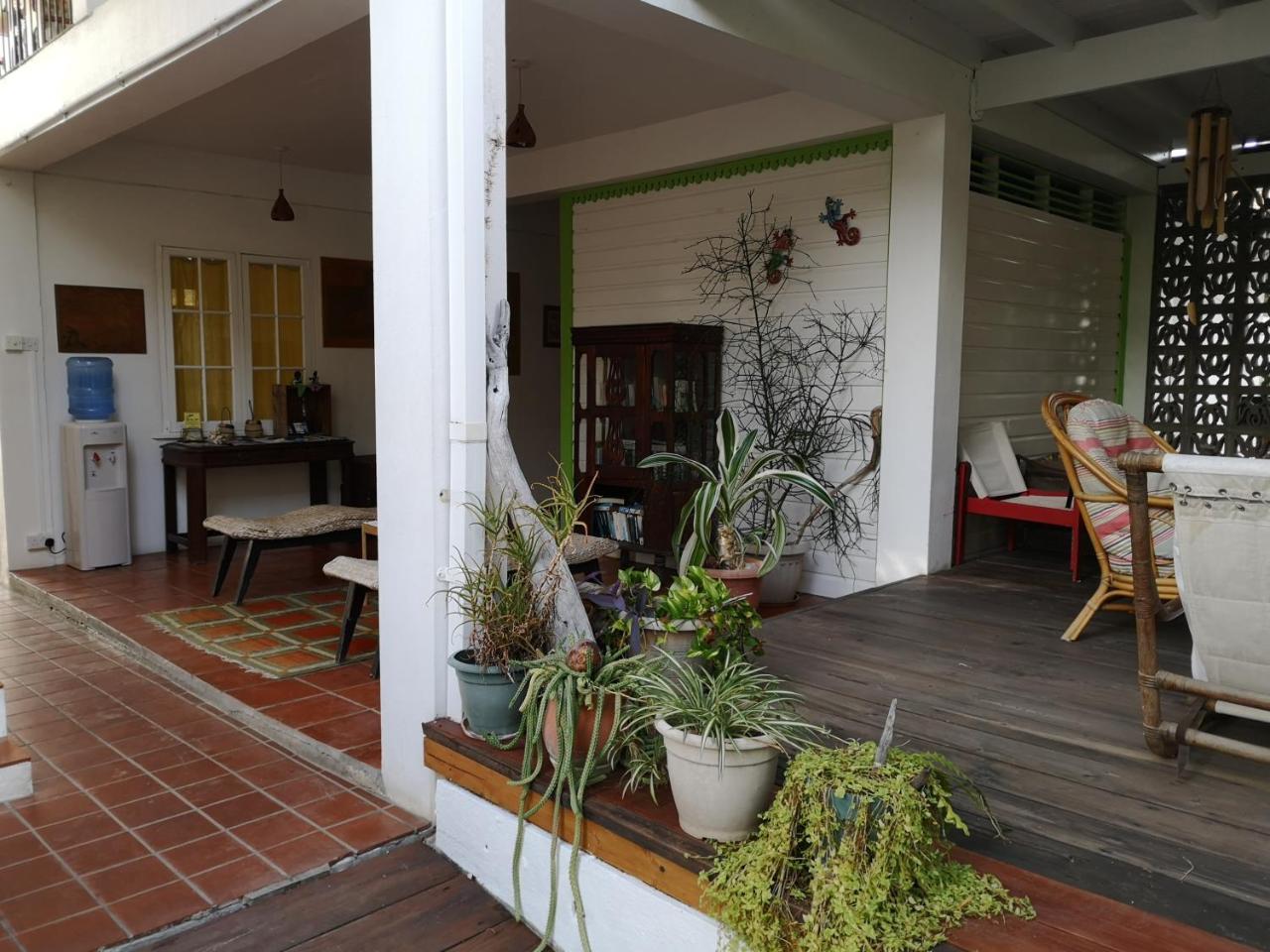 Green Roof Inn Hillsborough  Bagian luar foto