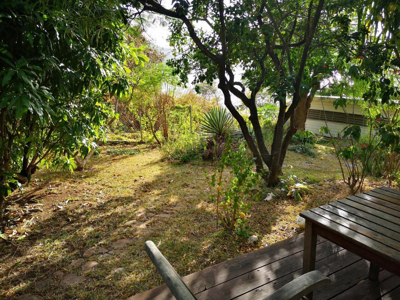 Green Roof Inn Hillsborough  Bagian luar foto