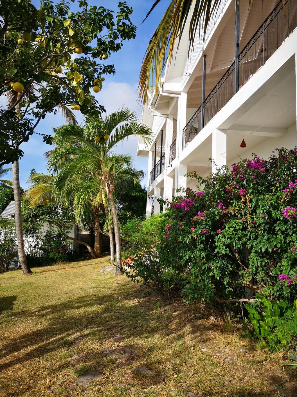 Green Roof Inn Hillsborough  Bagian luar foto